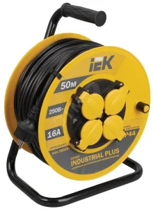 Удлинитель на катушке 4х50м с заземл. 16А IP44 Industrial plus УК50 3х1.5 термозащита WKP15-16-04-50-44 IEK