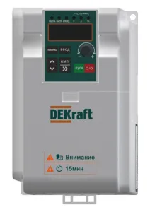 Преобразователь частоты DEKV060 1.5кВт 220В 1ф с тормозн. модулем DEKV060G1R5S2B DEKraft